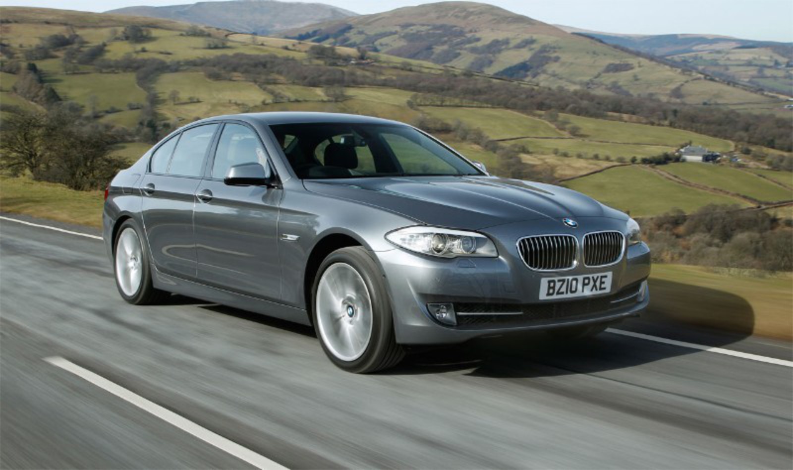 2011 Bmw 520d shows better fuel economy than a Toyota Prius
