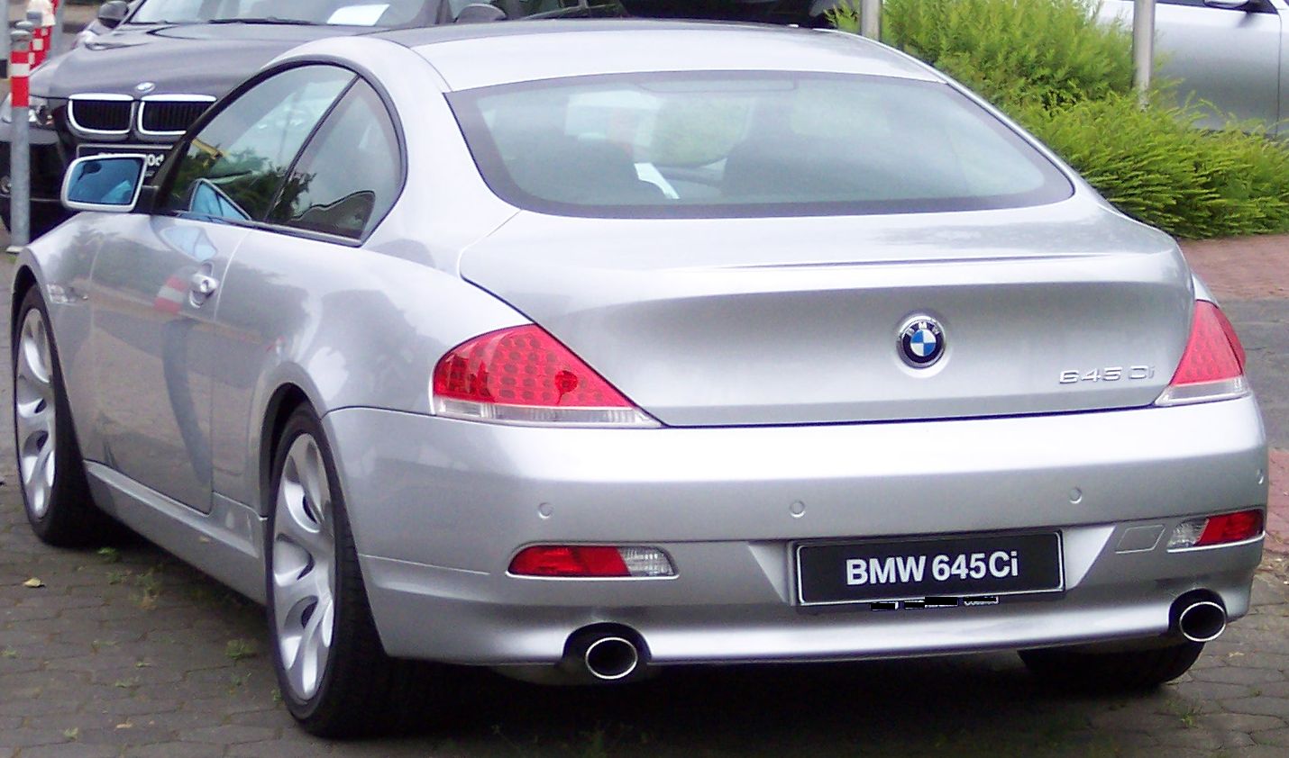 File:BMW Series6 silver h.jpg