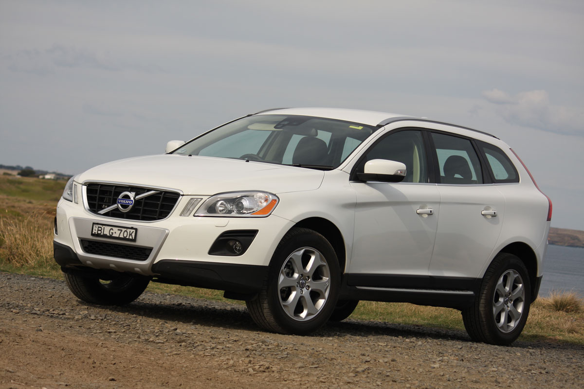 2010 Volvo XC60 T6 AWD Automatic Road Test Review | Reviews | Prices