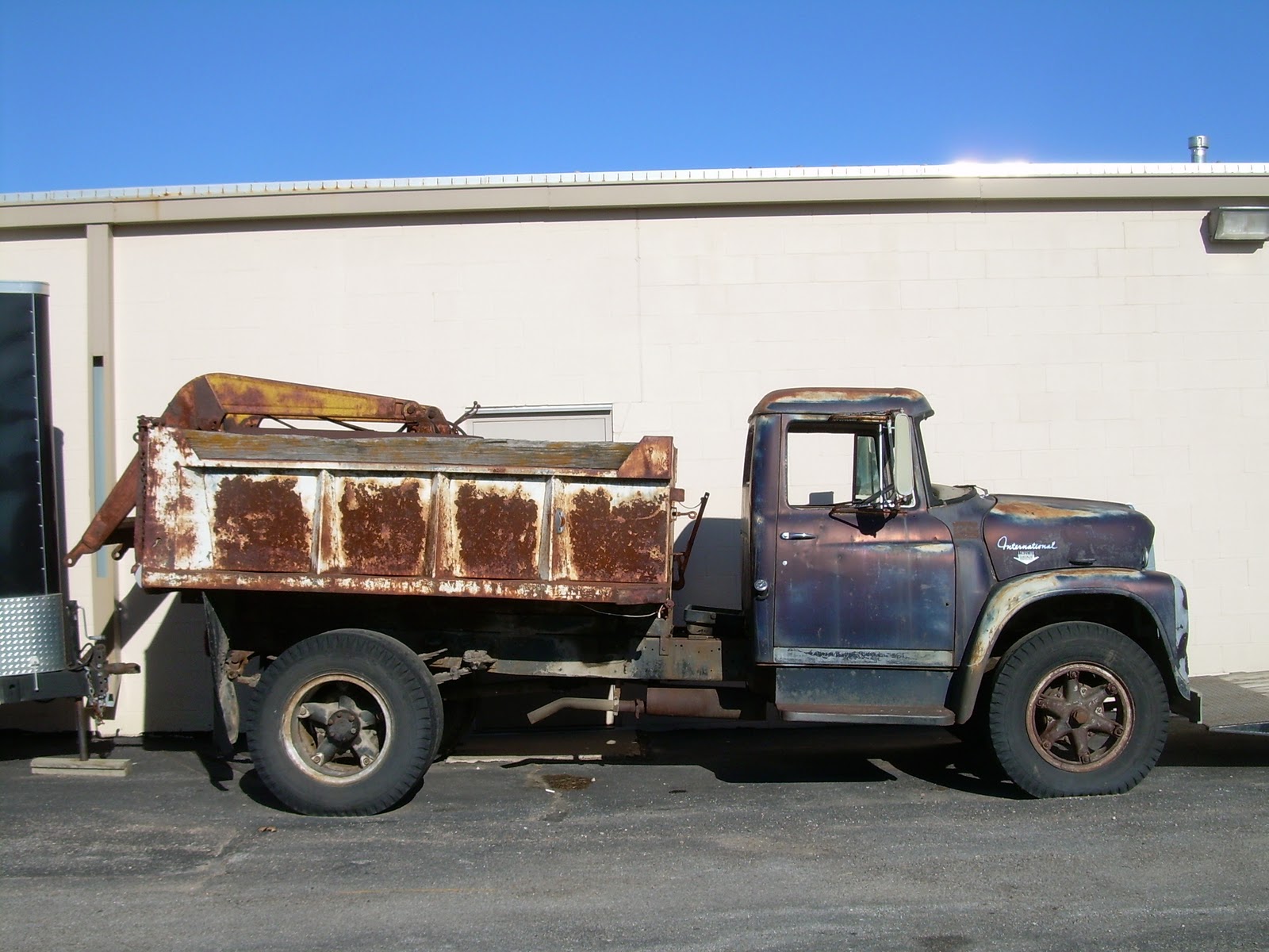 TopWorldAuto >> Photos of International Harvester Loadstar 1600 photo