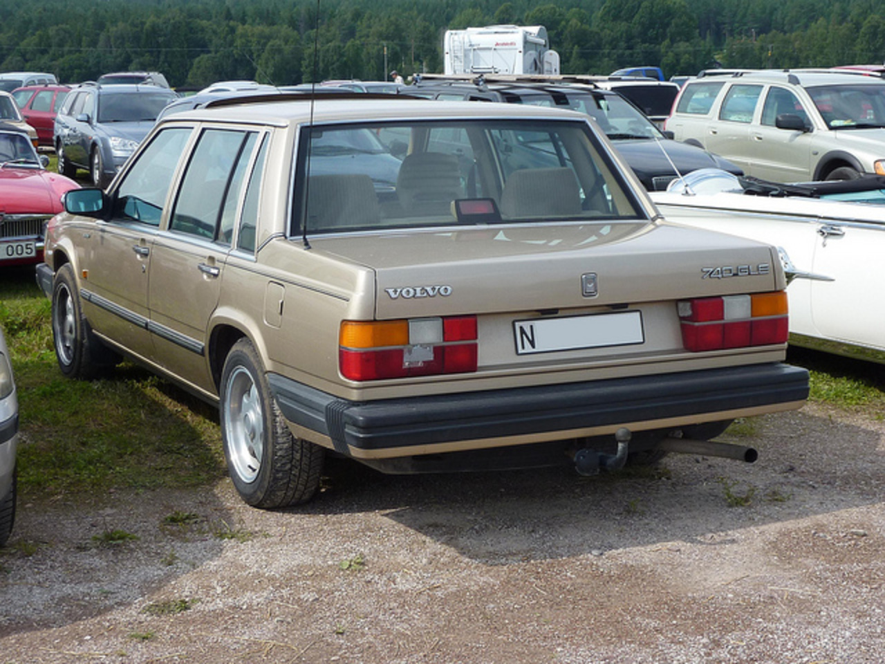 Volvo 744. View Download Wallpaper. 640x480. Comments