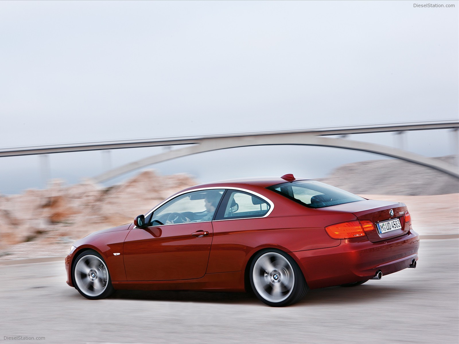 BMW Series 3 Coupe and Convertible 2011 - Car Image at Dieselstation