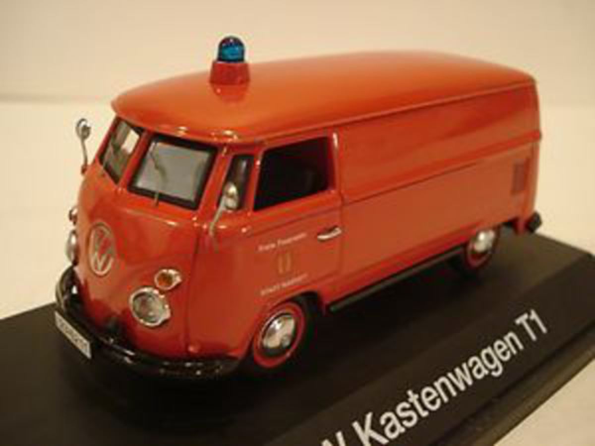 Schuco (Germany) Red Volkswagen Kastenwagen T1 Feuerwehr 1:43 Diecast NIB
