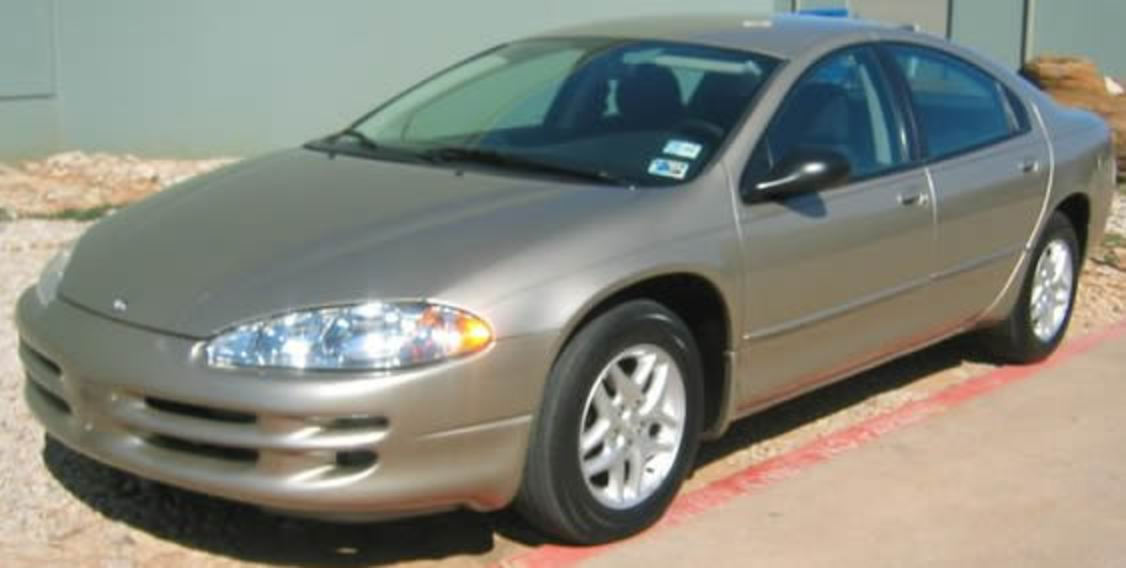 Pictures of the 2004 Dodge Intrepid