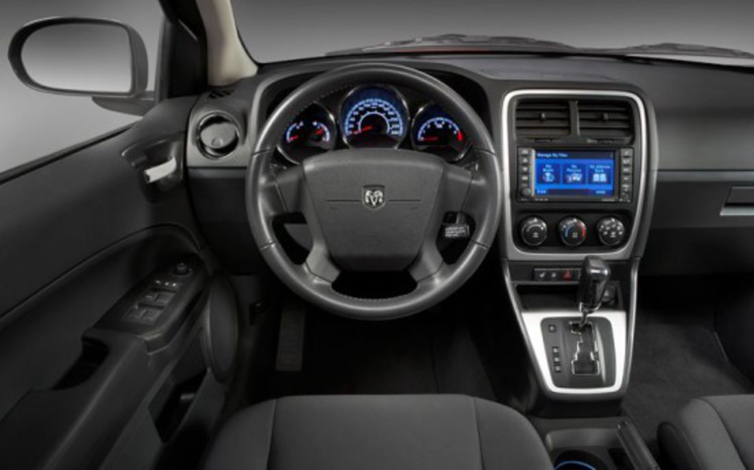 Review: 2010 Dodge Caliber SXT [Updated Interior]