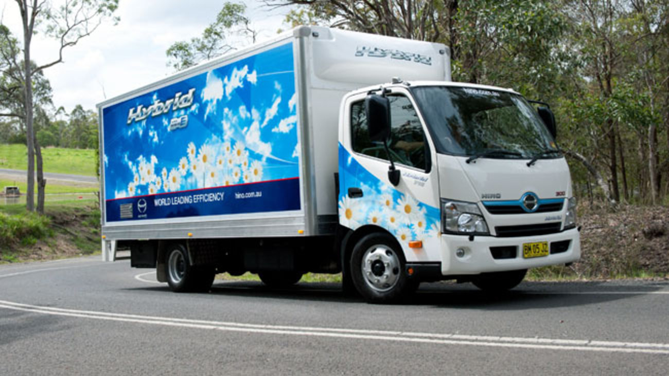 James Stanford road test and reviews the Hino 300 Hybrid.