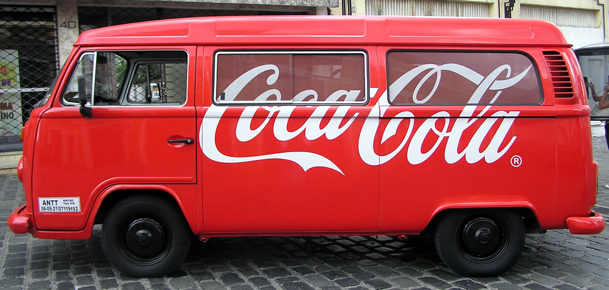 File:Coca-Cola car Volkswagen Type-2 2 Curitiba.jpg