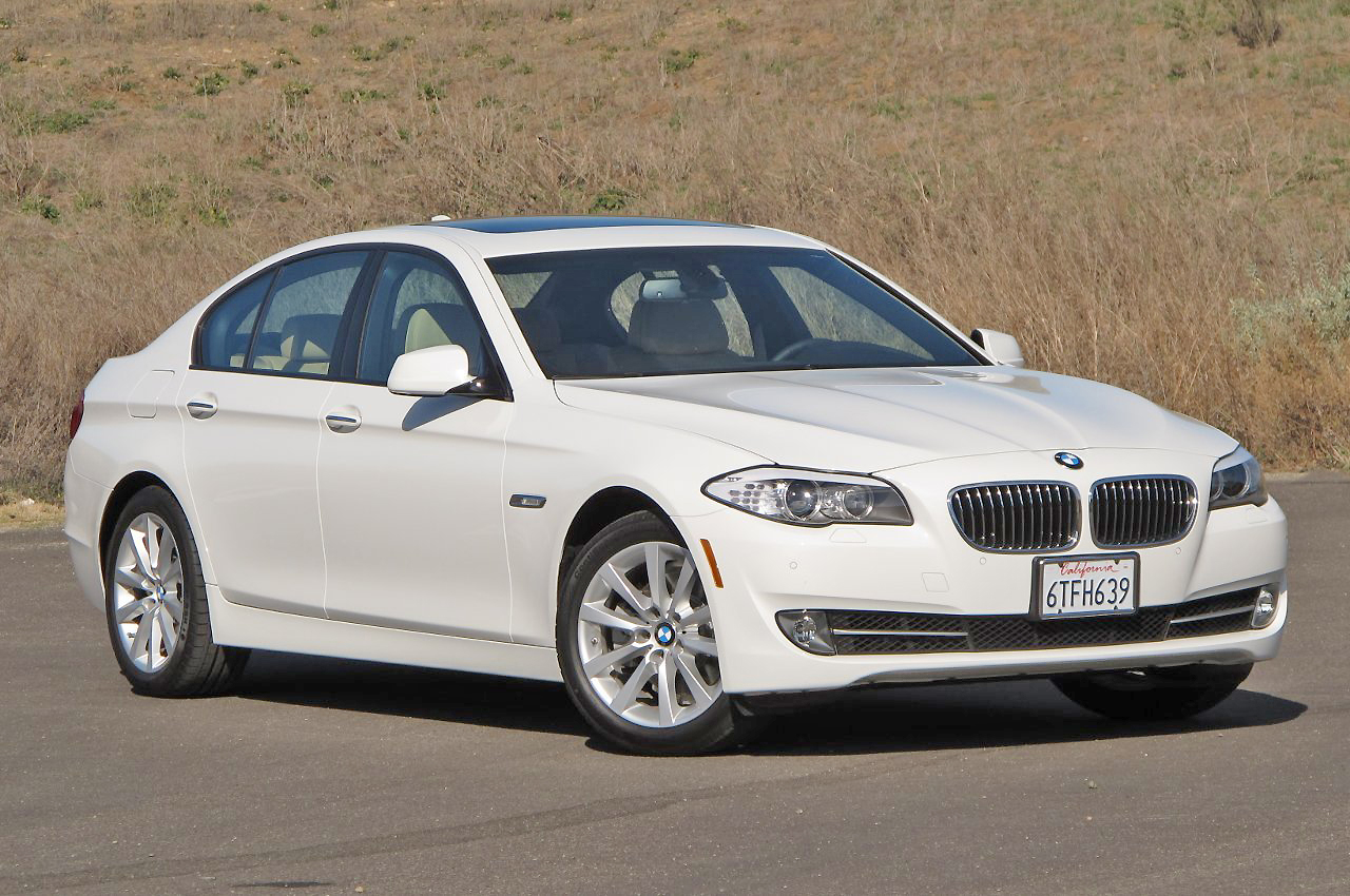 Drive the BMW 528i and your driving experience just got better.