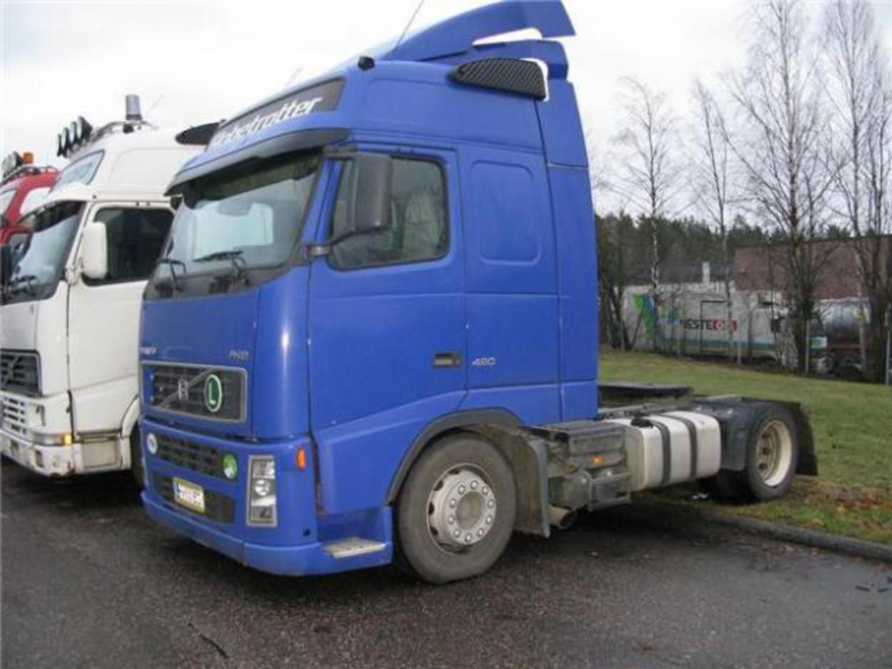 Pictures of Truck volvo fh12 4x2