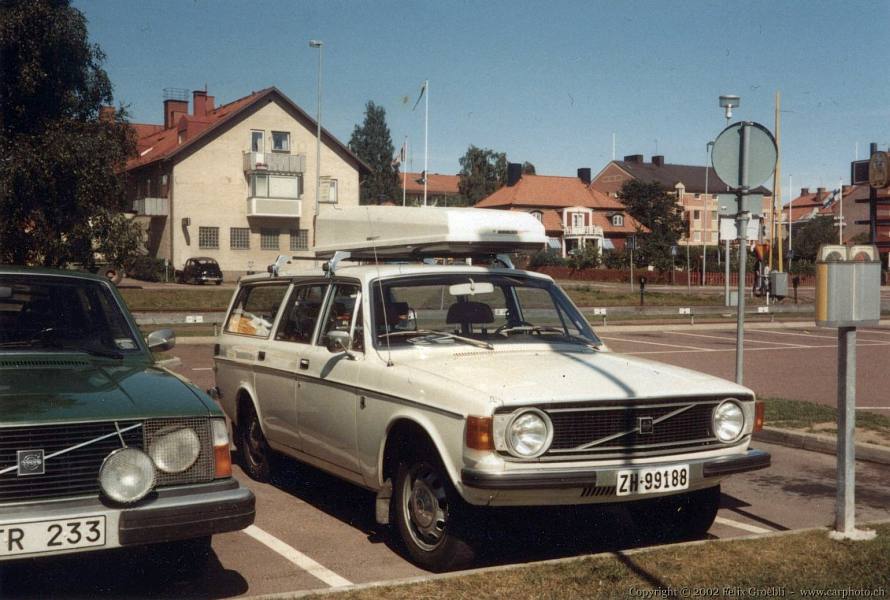 Volvo 145Dl wagon. MotoBurg