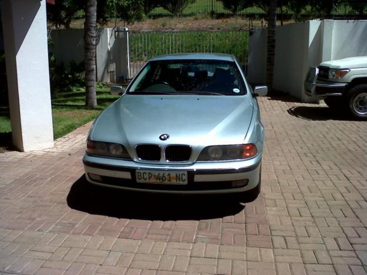 Pictures of BMW 1999 523 automatic