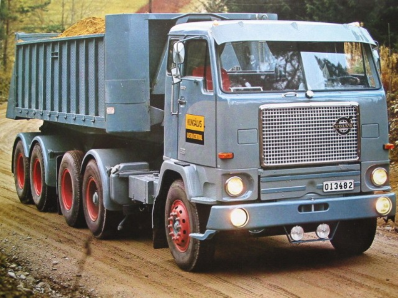 A strikingly good looking truck in (what looks like) metalic paintwork,