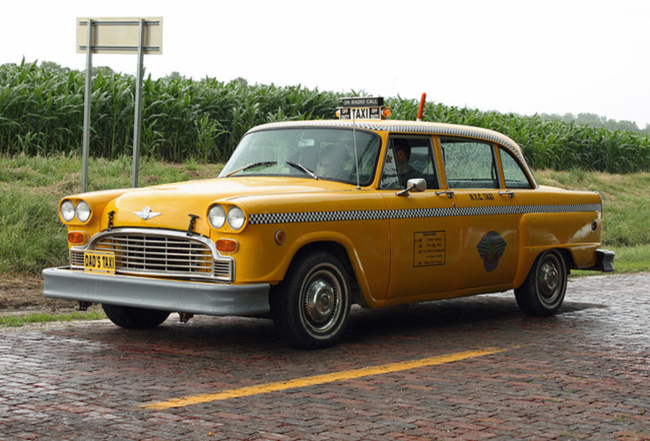 Checker. Checker taxicab a11. Чекер такси КЭБ. 1968 Checker taxicab a11. Чекер такси Нью-Йорка.