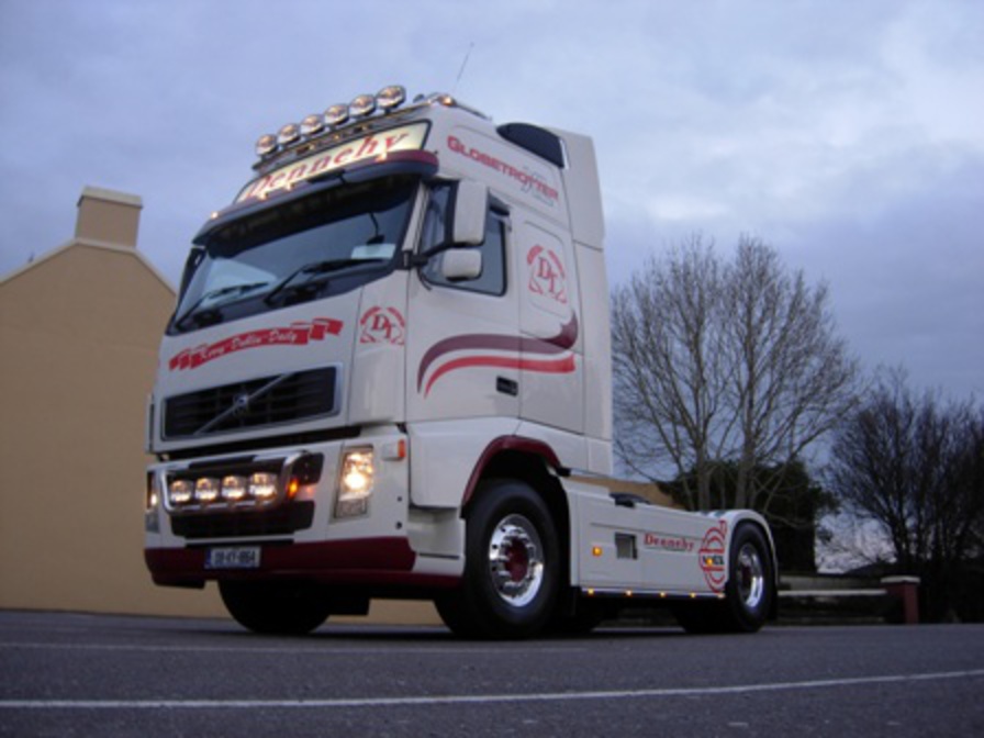 include one of these photos of this 2008 Volvo FH.480 which was recently