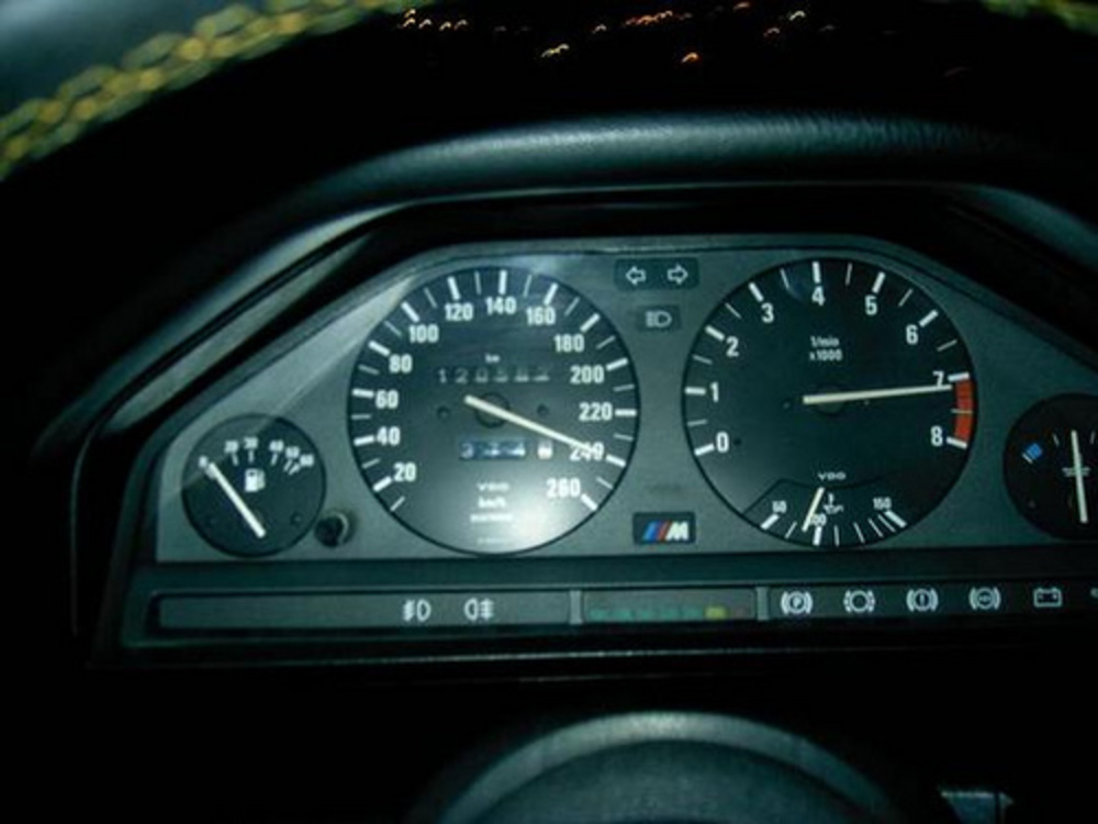 BMW 320is, 240 KMm/h @ 7200 rpm. Not that I drove it always at these speeds,