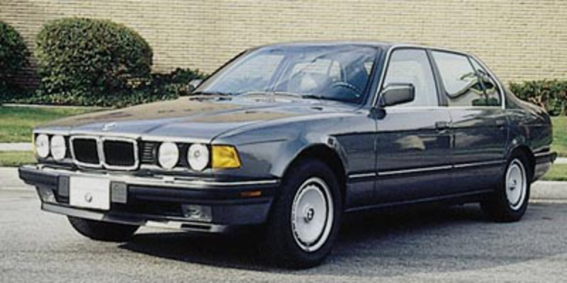 The 1988-1995 BMW 750iL was an ambitious V-12 flagship four-door.