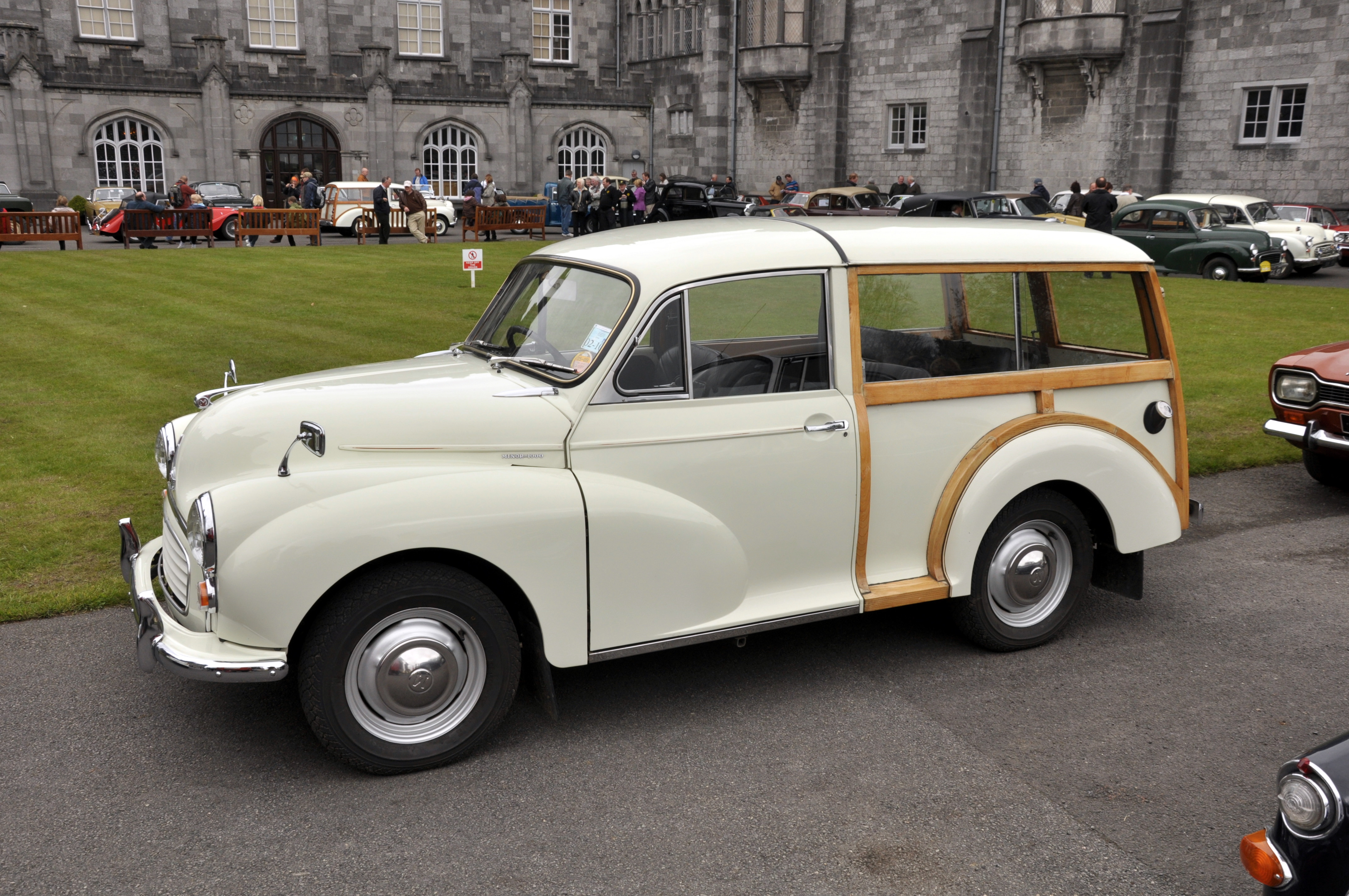 TopWorldAuto >> Photos of Morris Minor Traveller - photo galleries