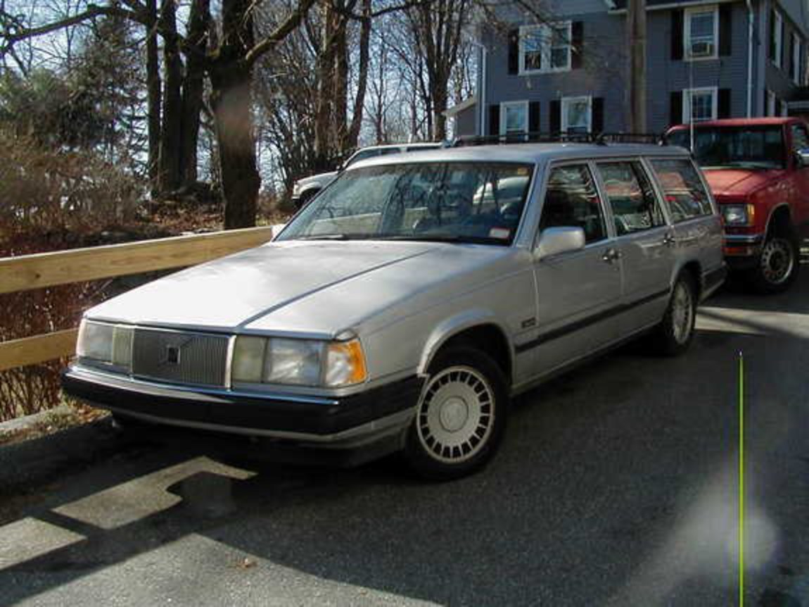 1988 Volvo 760GL Turbo Wagon. This was an "oops" on eBay - I was car