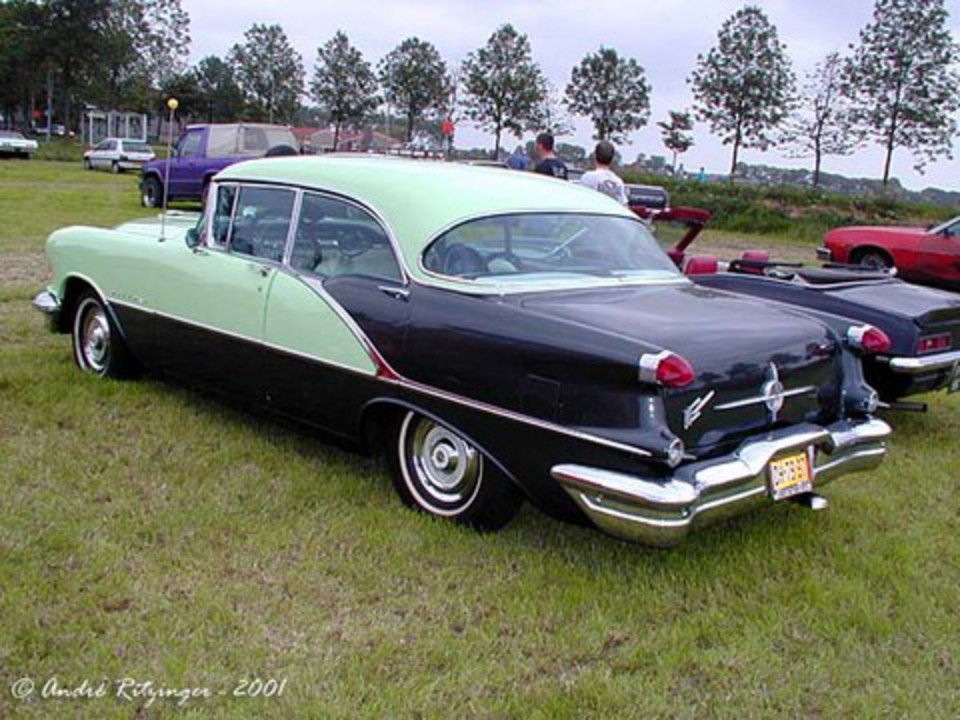 Oldsmobile Super 88 Holiday 4dr - cars catalog, specs, features, photos,