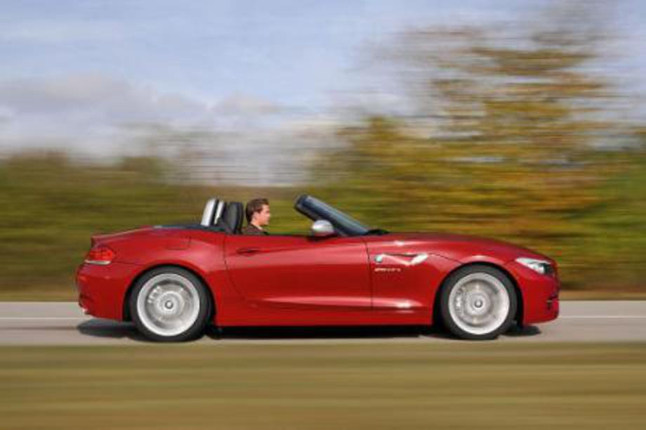 BMW Z4 sDrive 35is lap times and specs - FastestLaps.com