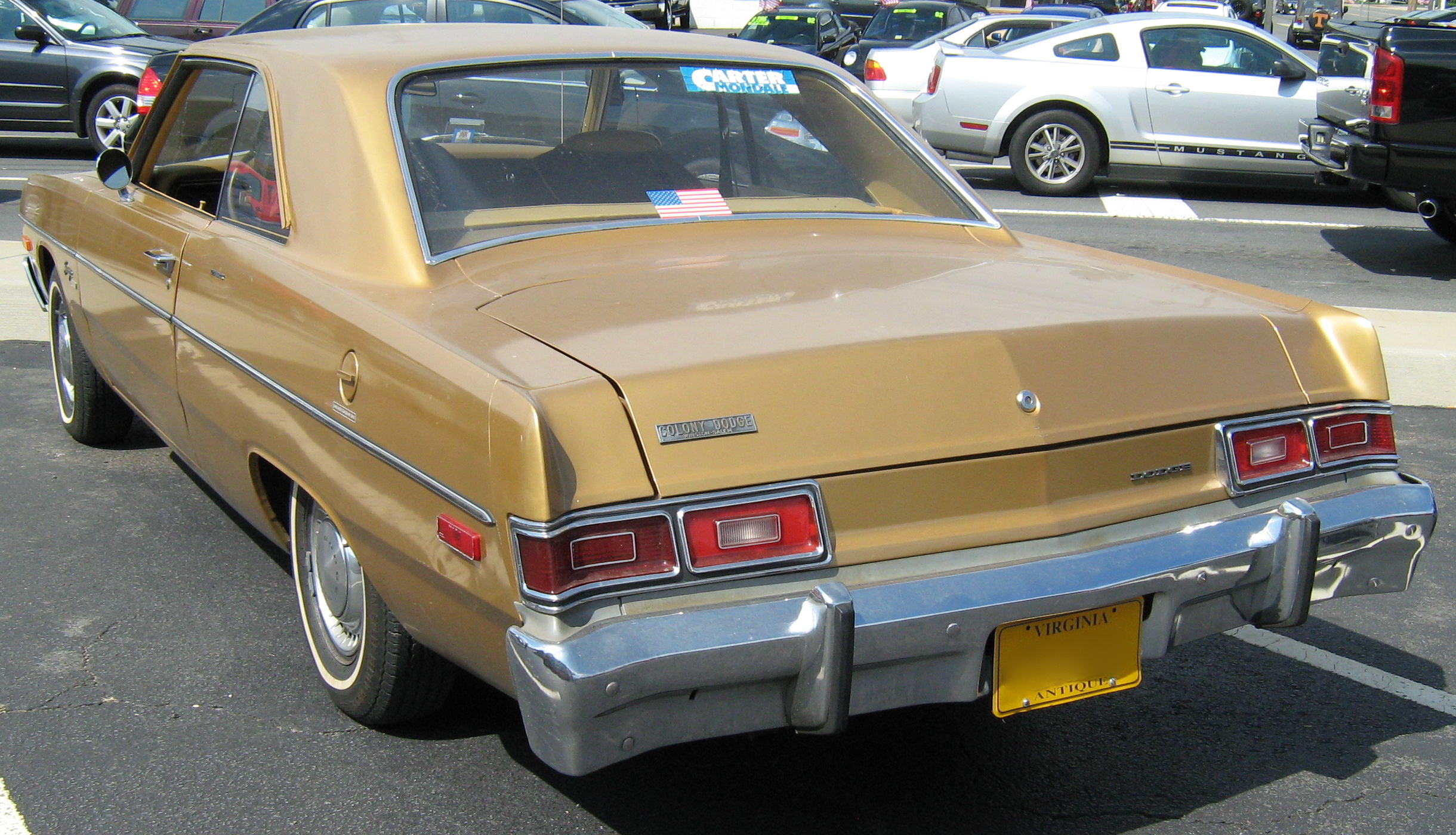 File:1976 Dodge Swinger gold 2D-hardtop va-r.jpg