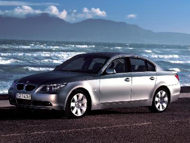 Send us more 2005 BMW 525i pictures.