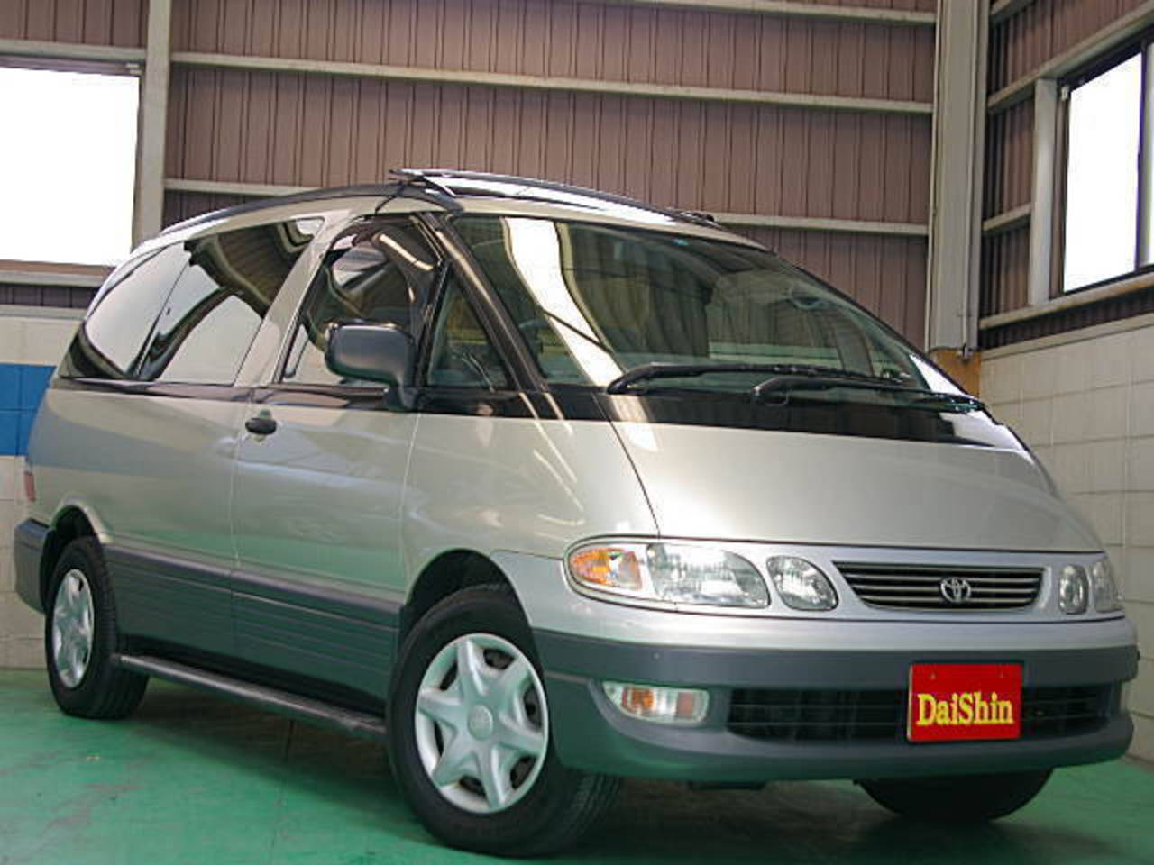 Toyota Estima Emina 1996 года