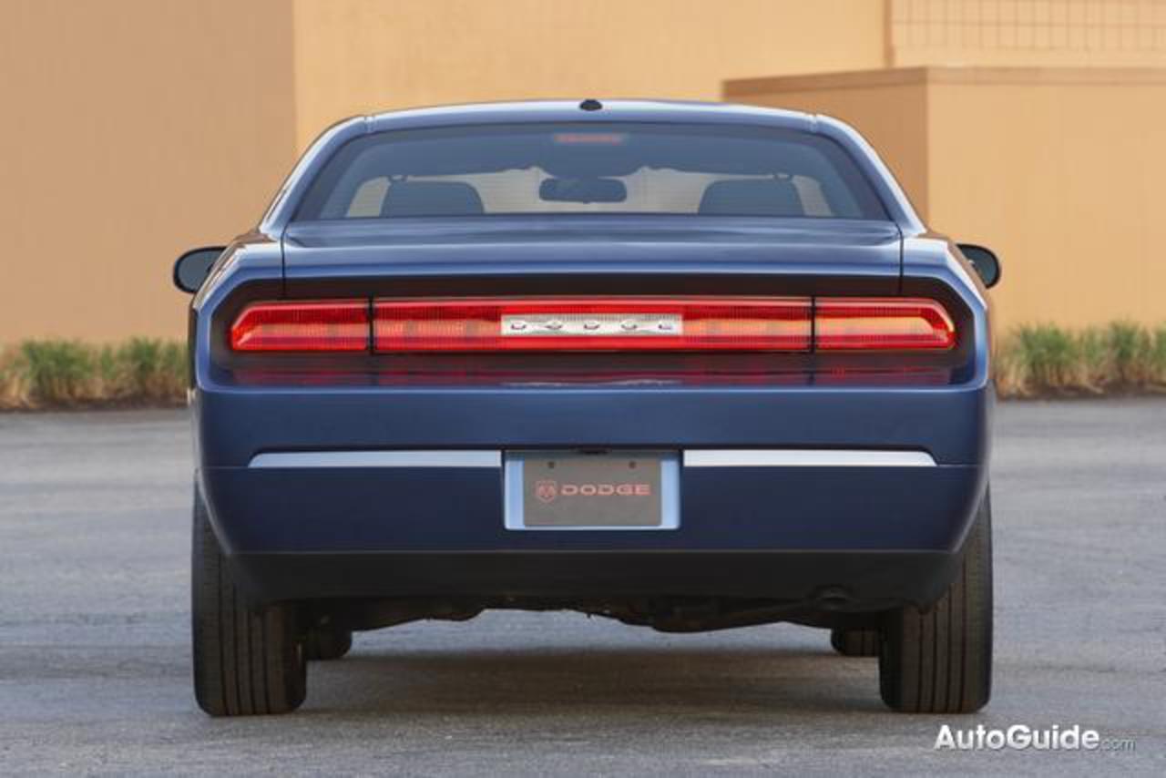 Article: 2009 Dodge Challenger SE - Fun for the rest of us