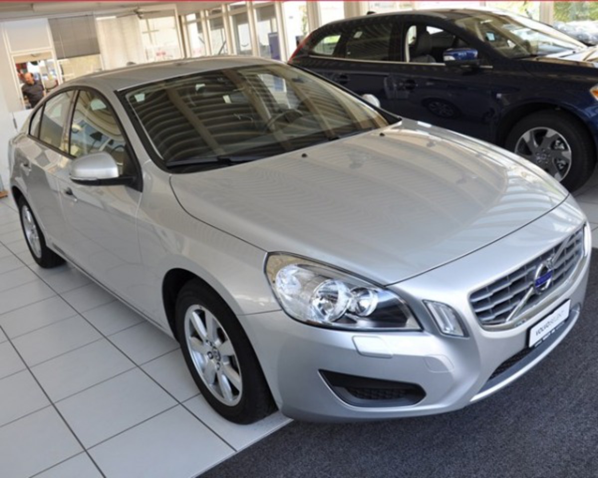 VOLVO S60 D5 AWD Kinetic. Non-binding test drive More Information Contact Me