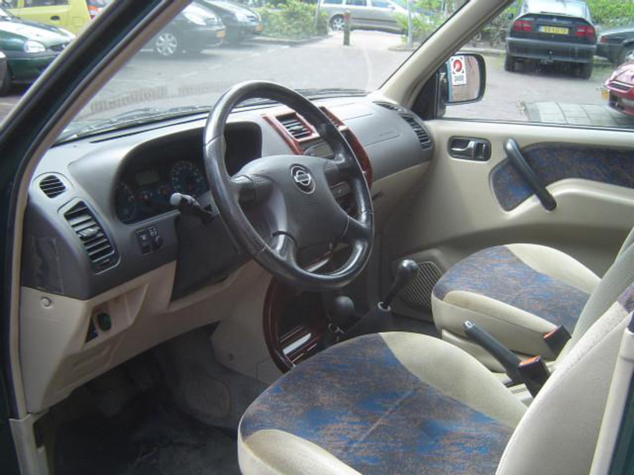 Nissan Terrano 24 4WD 3DR
