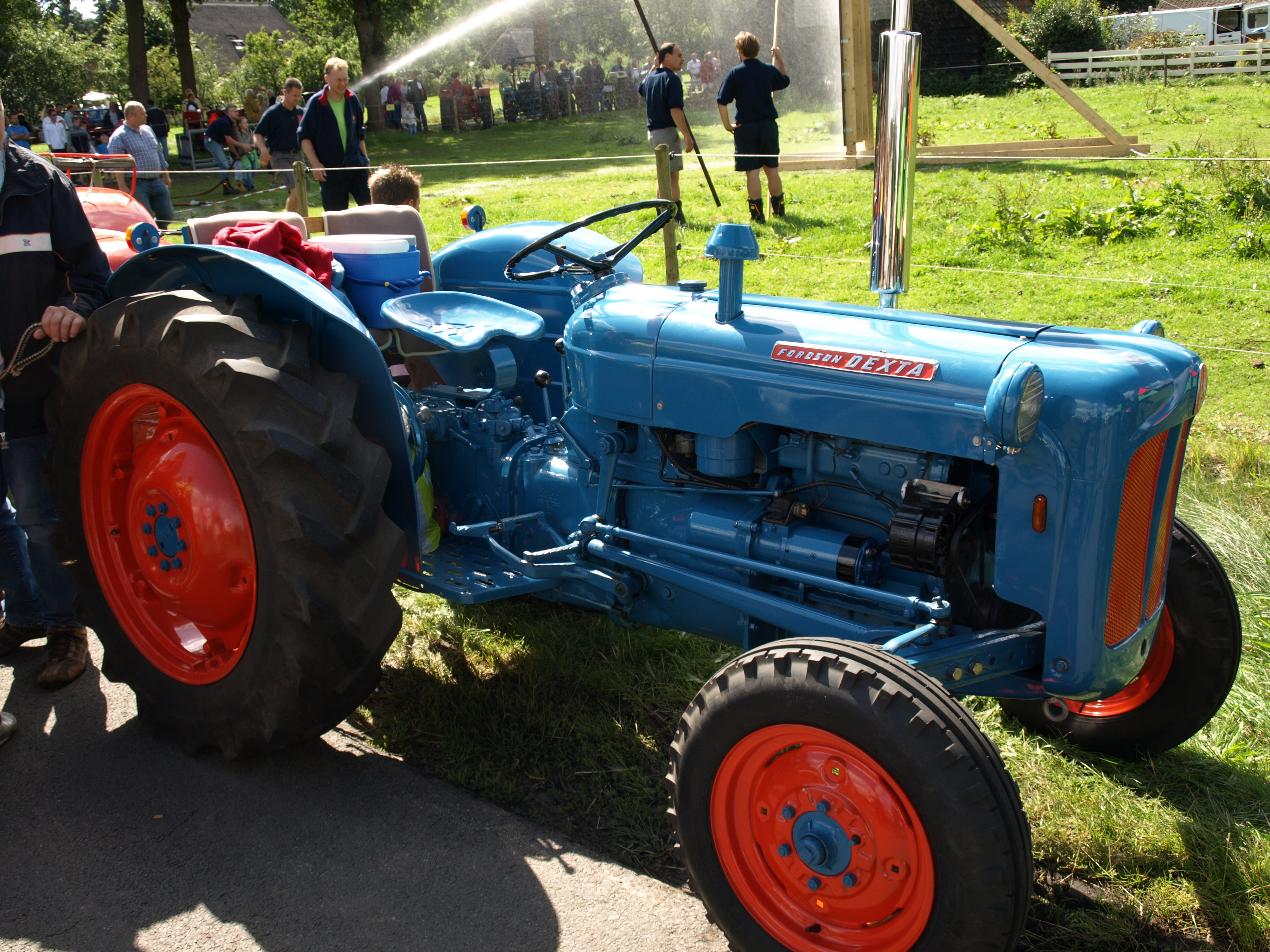 TopWorldAuto >> Photos of Fordson Dexta - photo galleries