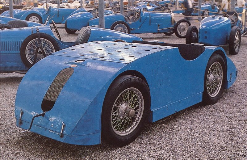 Bugatti 32. Бугатти Type 32. Бугатти тайп 32 танк. Бугатти 1977. Бугатти 1973.