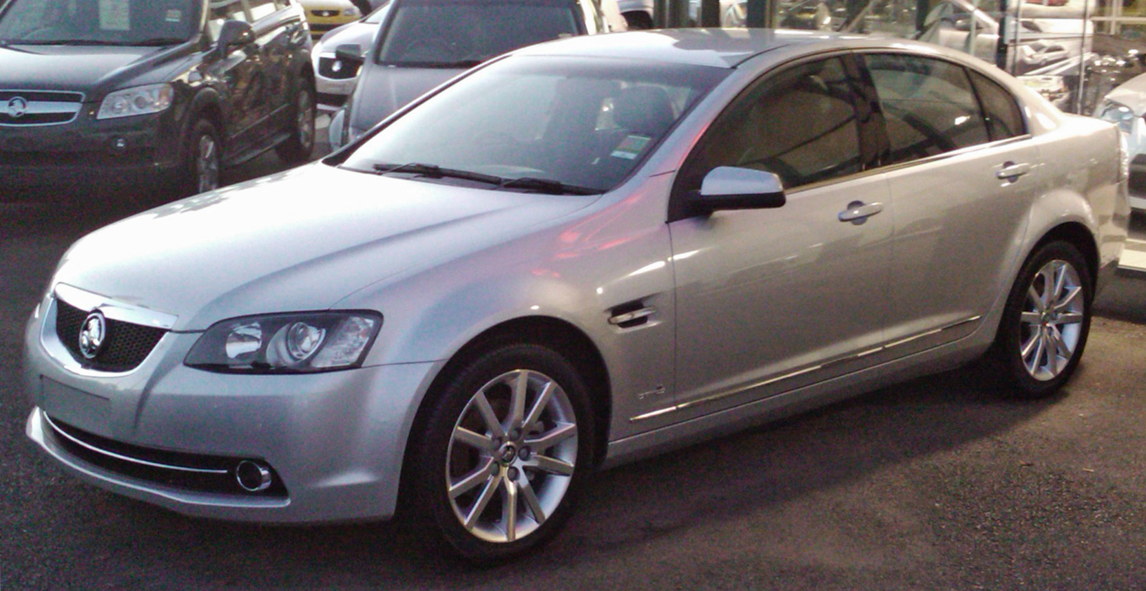 File:Series II Holden Calais 2.jpg