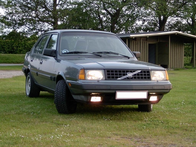 1986 Volvo 360 GLT review