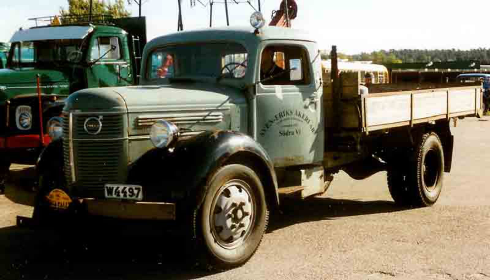 Volvo_LV_127_Truck_1943.jpg â€Ž(800 Ã— 458 pixels, file size: 30 KB,