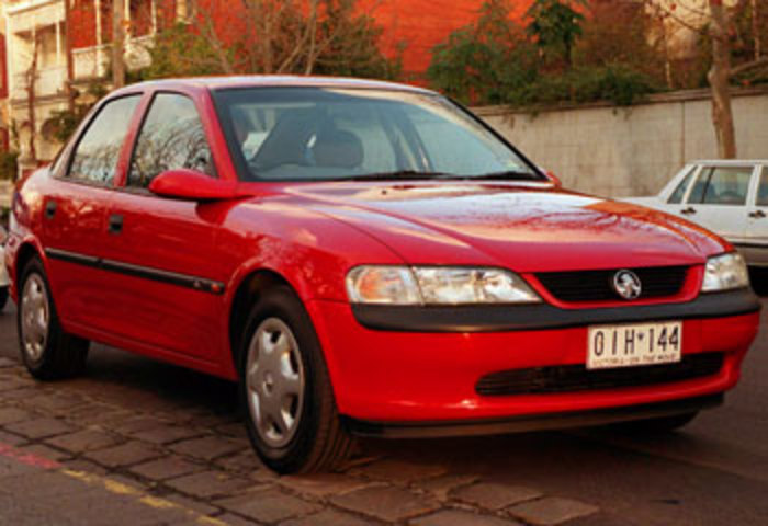 Graham 'Smithy' Smith reviews the used Holden Vectra 1997-1998,