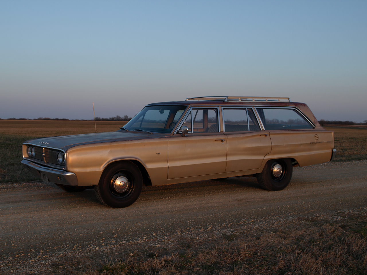 1967 Dodge Coronet wagon 440 $5800