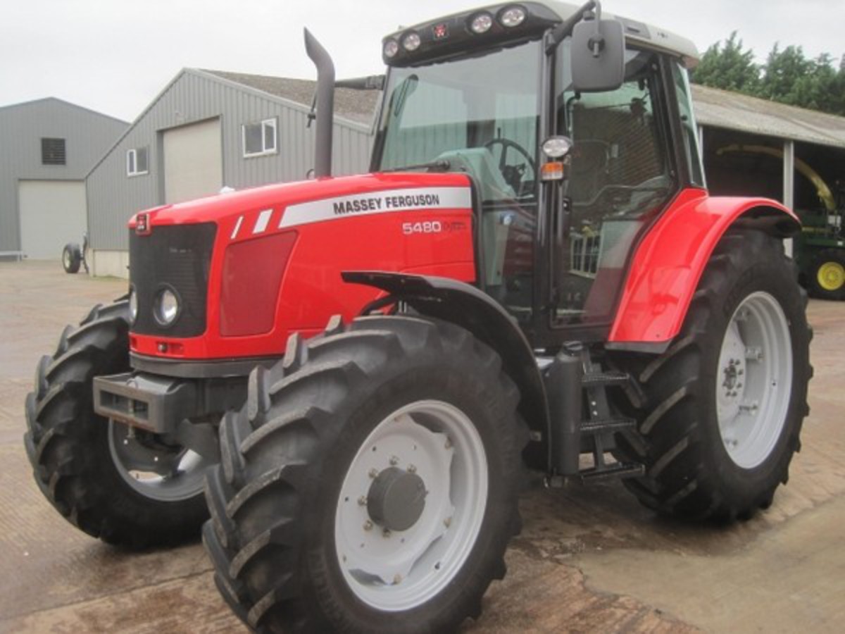 Massey Ferguson 5480 - Tractors 120-139 hp - Agricultural equipment and