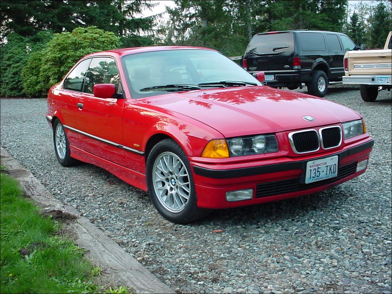 BMW 323is - huge collection of cars, auto news and reviews, car vitals,