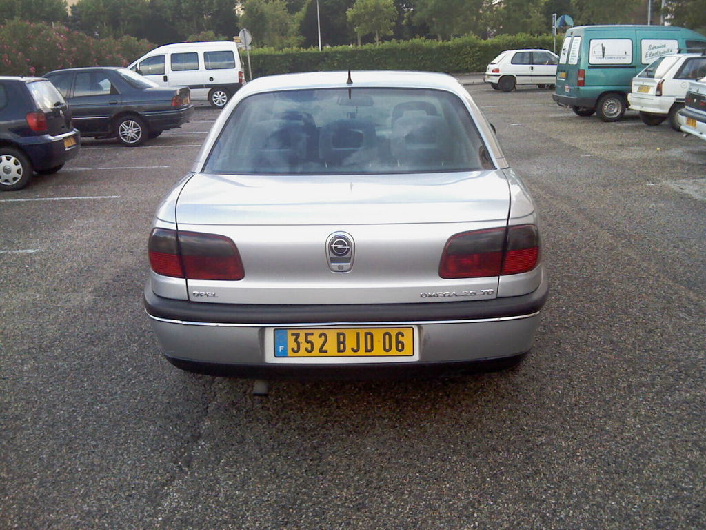 Opel Omega 2.5 TD (Powered by BMW ). Here is pictures of it!