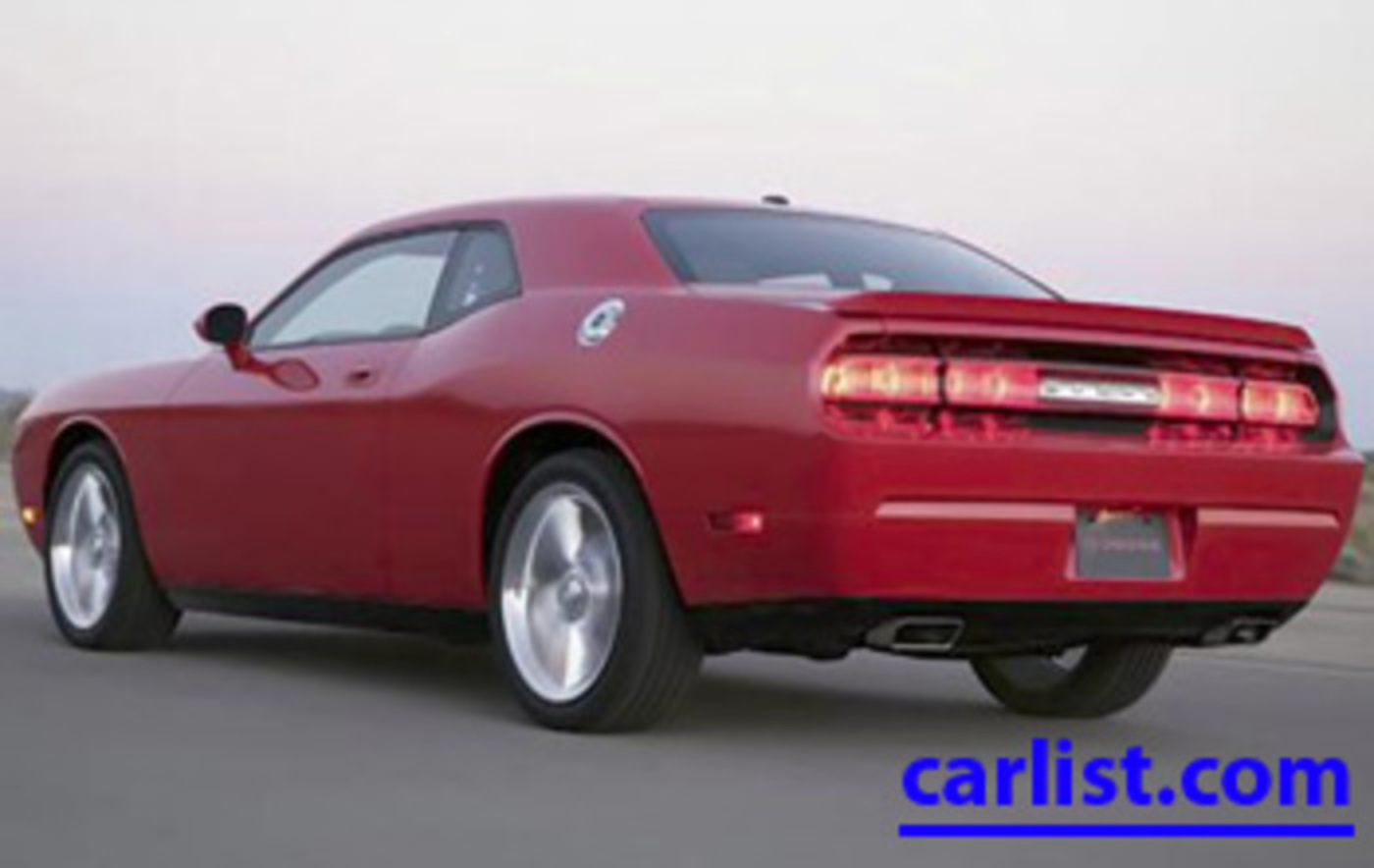 2009 Dodge Challenger Coupe rear shot