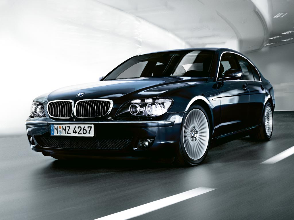 2008 BMW 750i auction sales and data.