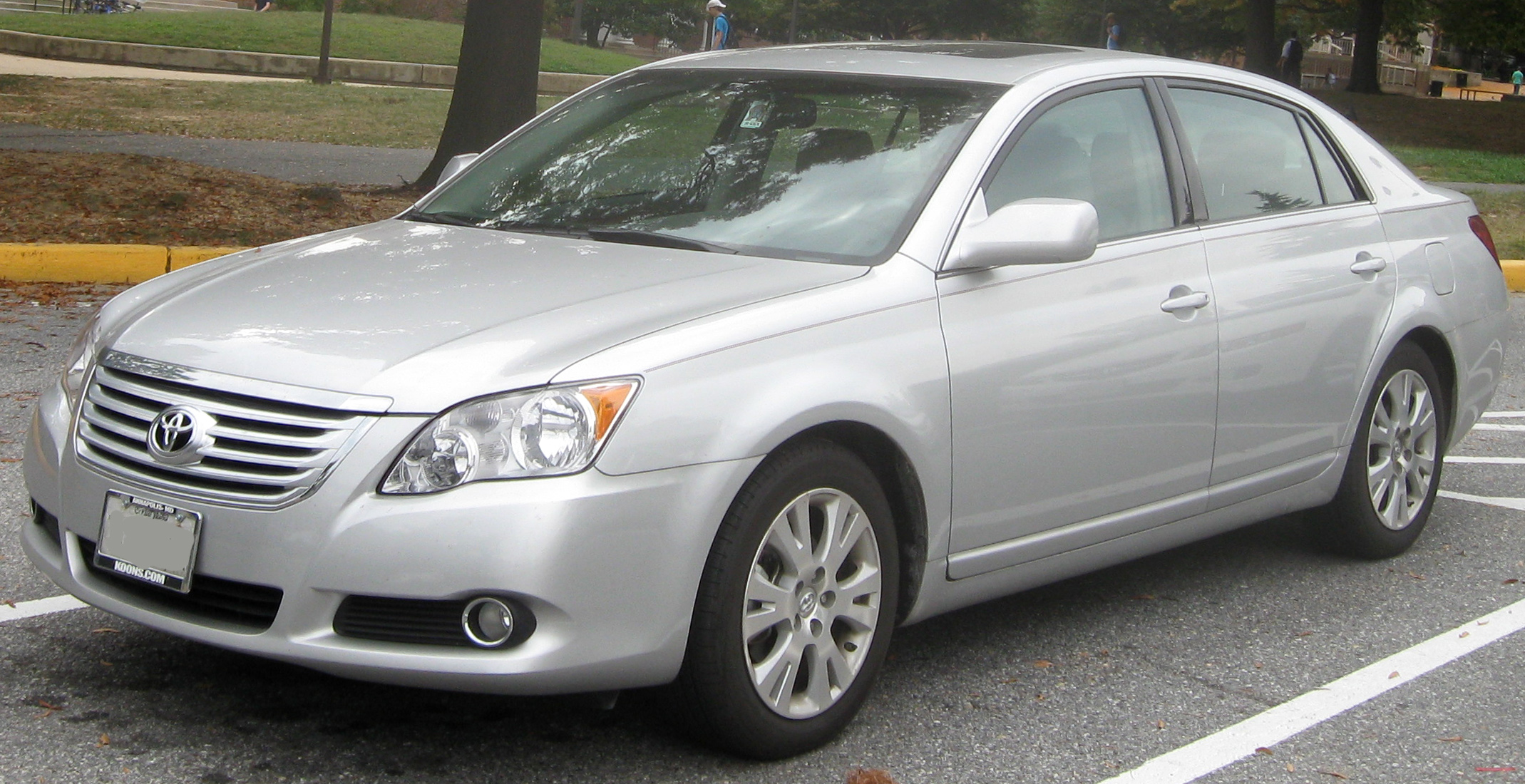 File:2008 Toyota Avalon XLS.jpg