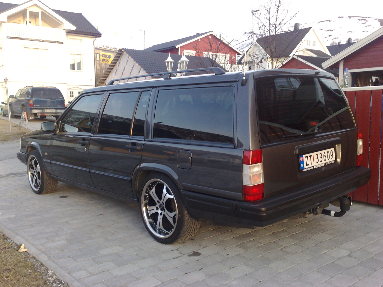 1995 Volvo 940 4 Dr Turbo Wagon picture, exterior