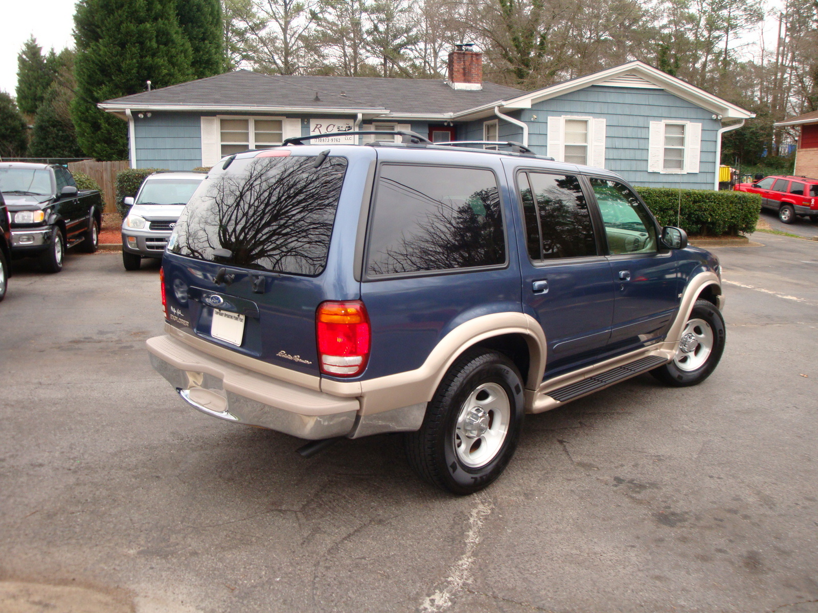 ford explorer 2000