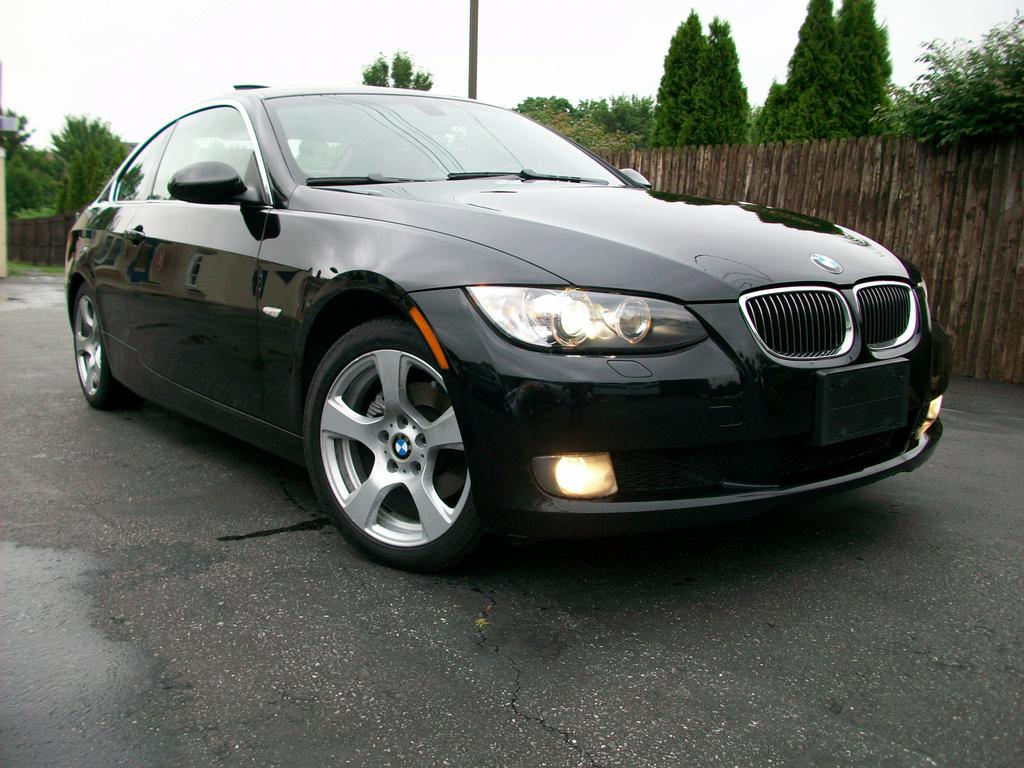 2007 BMW 328xi coupe provided by Mini Me Motors Westampton 08060