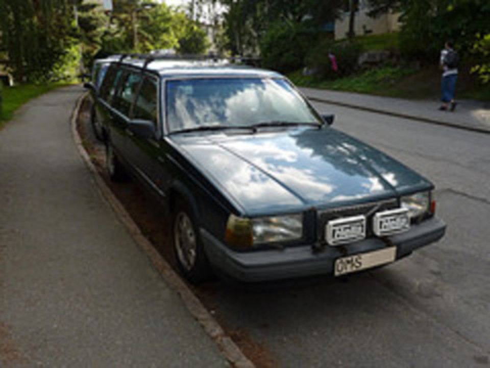 Volvo 745 GLE-PKT. View Download Wallpaper. 240x180. Comments