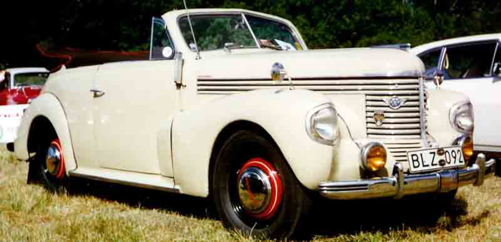 File:Opel Kapitan Cabriolet 1939.jpg. No higher resolution available.