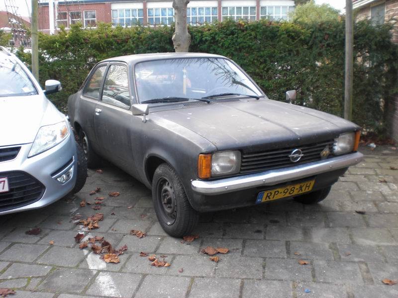 Opel Ascona 19S, ook ooit bruin. Nu oranje, 1976