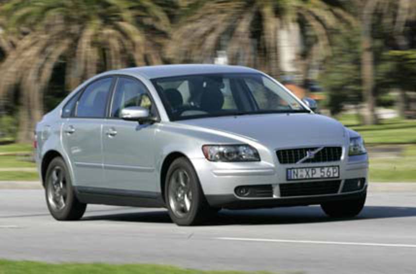 Volvo S40 D5 Click for more photos